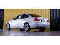 2010 BMW 320d 2.0 E90 SE Sedan AT สีเงิน เกียร์ออโต้ เครื่องดีเซล บอดี้สวย ไม่มีอุบัติเหตุ เป็นรุ่นที่ประหยัดเชื้อเพลิงดีมาก รูปที่ 6